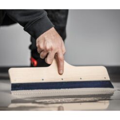 Bredspackel rundtandad