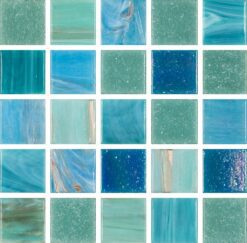 Glasmosaik 2x2cm, mix blå, turkos, oljig med guldinslag