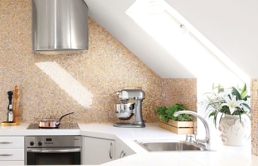 Glasmosaik 1,5×1,5cm, metallmix guldig/pärlemor